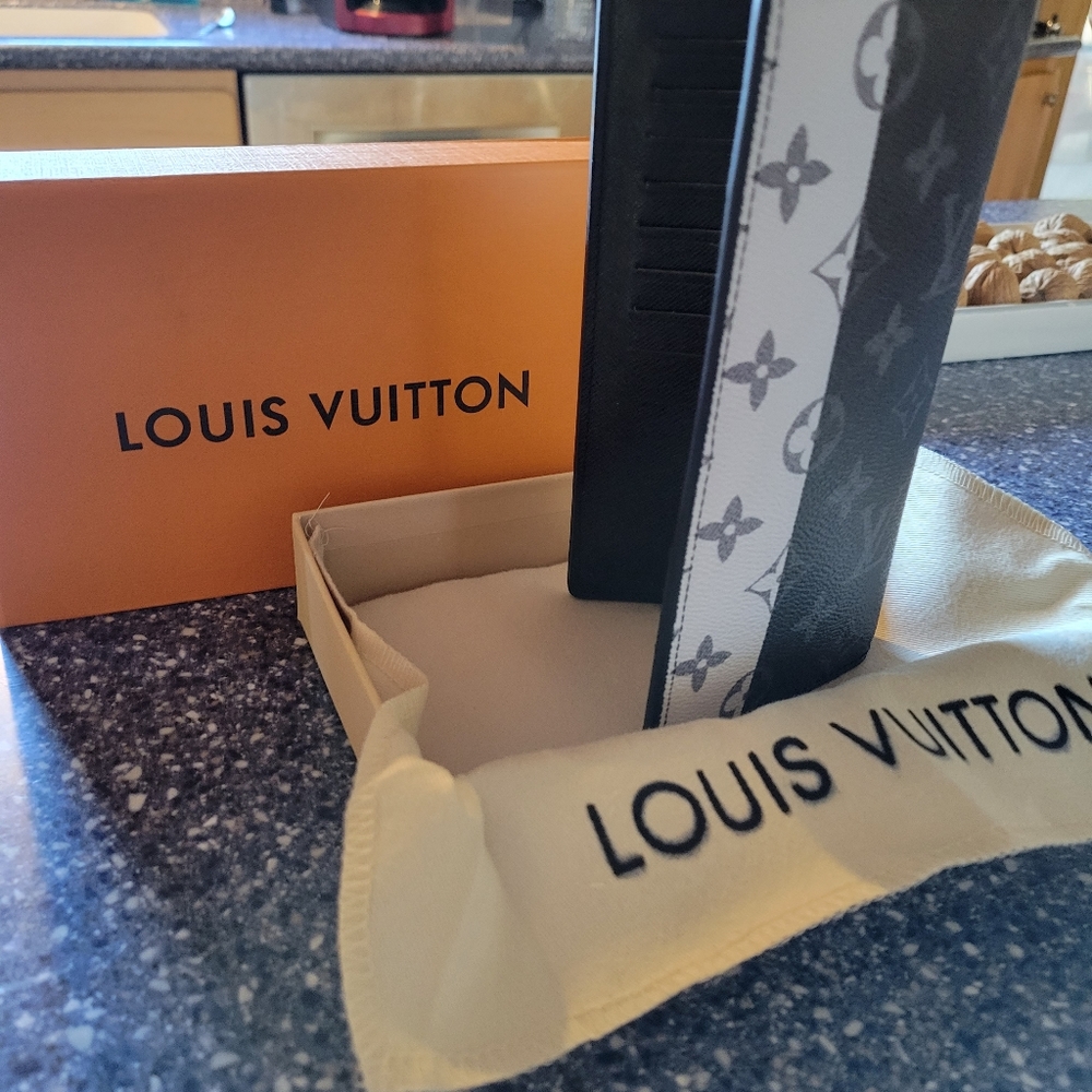 Louie vuitton wallet
